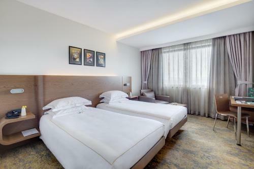 Emerald Hotel