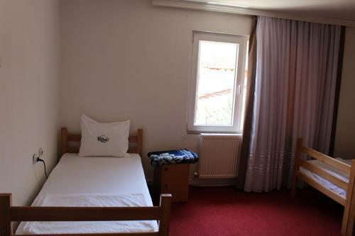 Hostel Bushati