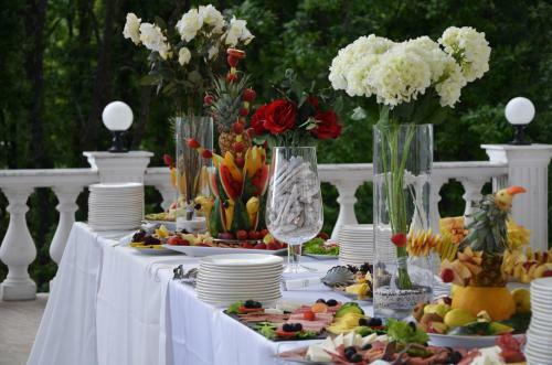 Hotel Queen Vali Palace