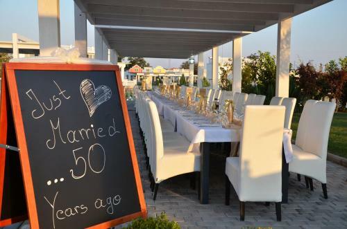 Hotel Queen Vali Palace