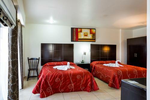 Hotel Raldos Inn