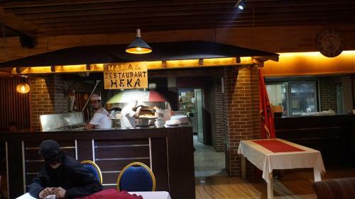 Meka Hotel