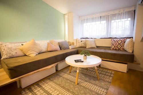 Keypristina Apartments