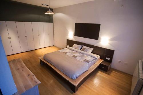 Keypristina Apartments