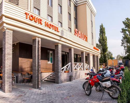 Hotel Salut