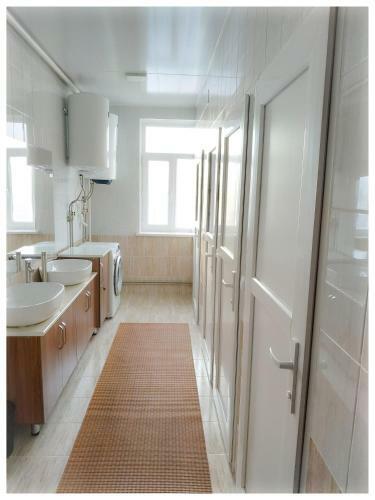 Hostal Twinhouse Karakol