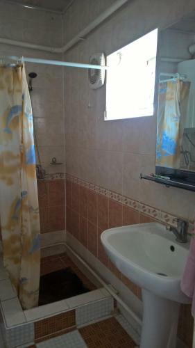 Hostal Gulnara Guesthouse