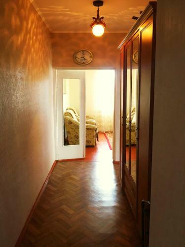 Apartment Mamytova 92