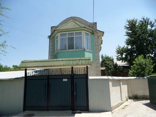 Hostal Freshosh Guest House