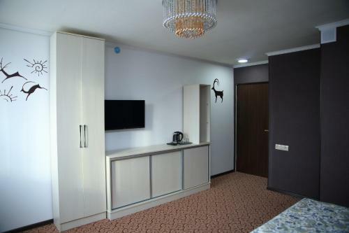Aska Hotel