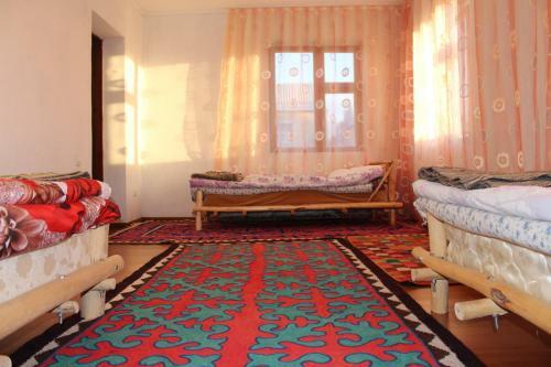 Hostal Guest House Guljan