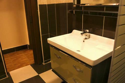 Al Riyati Hotel Apartments
