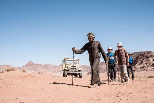 Wadi Rum Blue Sky And Tour