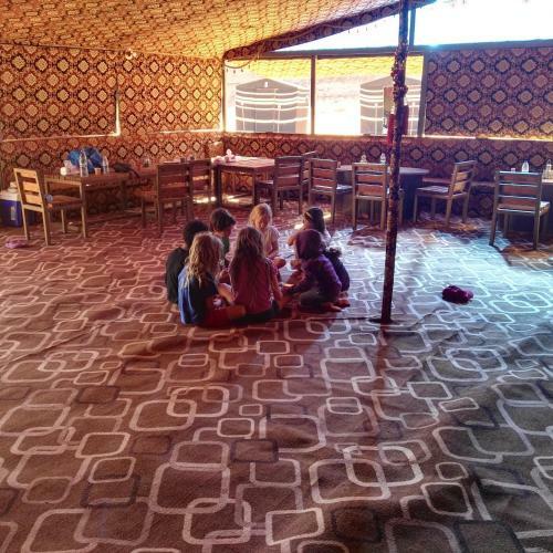 Hotel Rainbow Camp