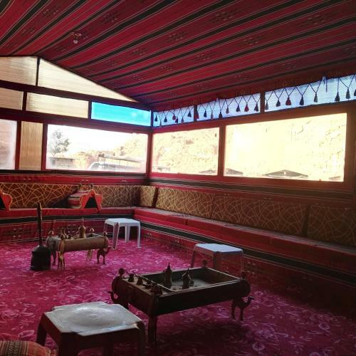 Hotel Rainbow Camp