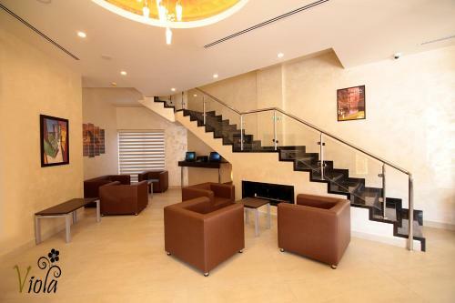 Viola Hotel Suites