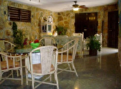 Hostal Casa Lago Dominguez On The Beach