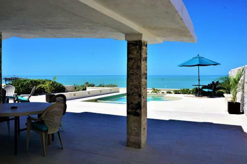 Hostal Casa Lago Dominguez On The Beach