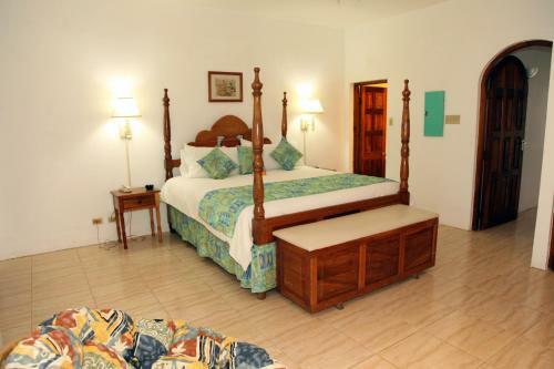 Hotel Negril Treehouse Resort