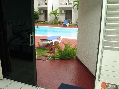 Apartamento Chrisanns Beach Resort Apt 21