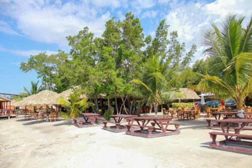 Sunshine Lodge: Your Home Away From Home