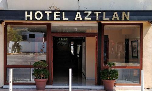 Hotel Aztlan