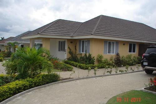 Villa Sea Views At Richmond