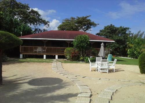 Sea Breeze Villa @ Coolshade