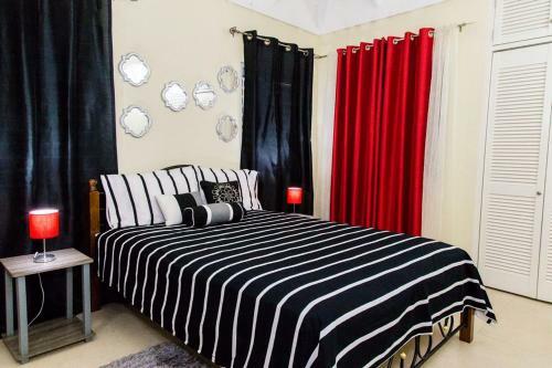 Sea Breeze Villa @ Coolshade
