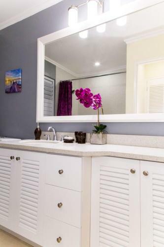 Sea Breeze Villa @ Coolshade