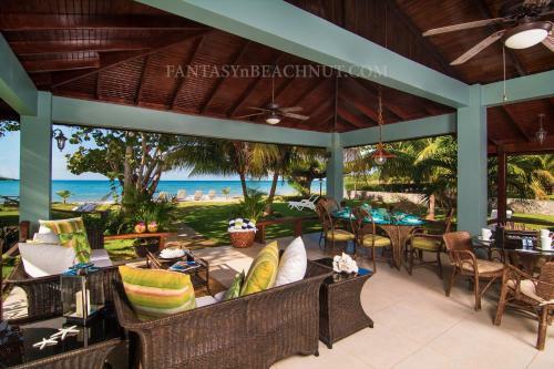 Fantasy & Beachnut Villas