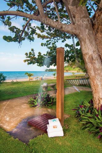Fantasy & Beachnut Villas