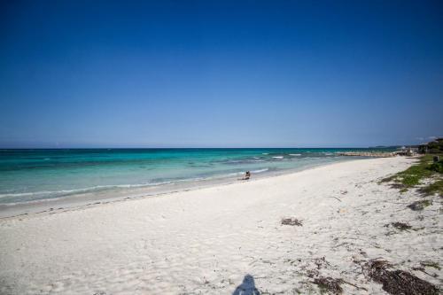 Beach Villa Yellow Canary