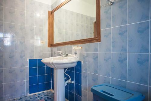 Hostal Queen Elizabeth House