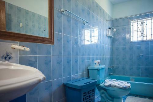 Hostal Queen Elizabeth House