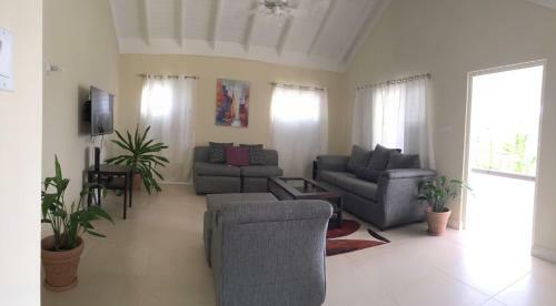 Villa Ocho Rios Under The Coolshade III