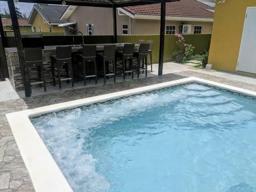 Hostal Zade's Vacation Home