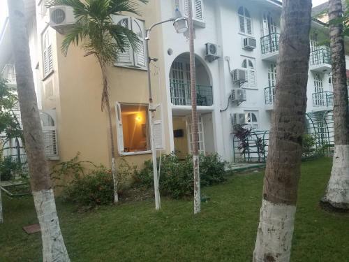 Rosi Ocean Sand Hotel Apt (@sandcastles)