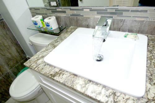 Apartamento Beach One Bedroom Suite A22