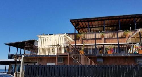 Safe Cozy House In Fully Secured Gated C/estate.