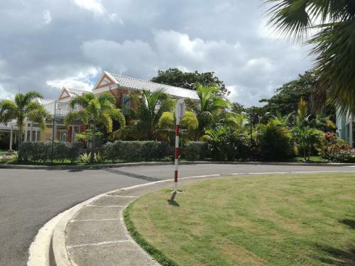 Little Bay Country Club