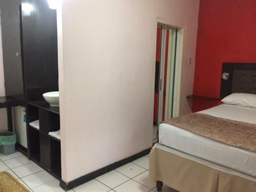 Sunset Inn Apartment Hotel