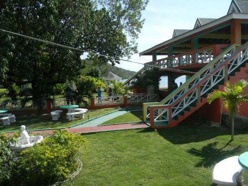 Hotel Bluefields Bay Resort