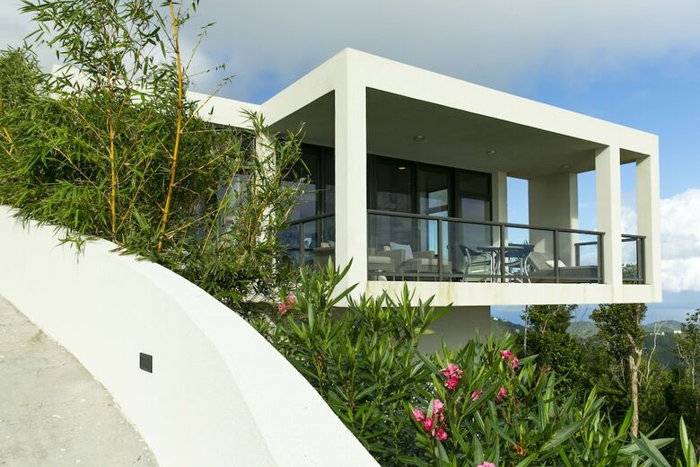 Hostal Calichi At Picture Point