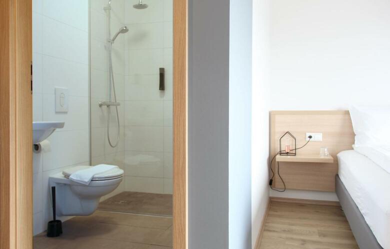 Hostal Lilja Guesthouse