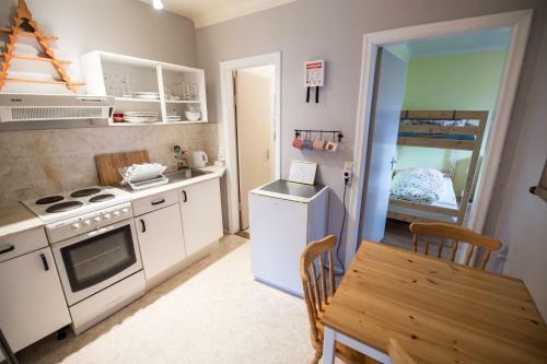 The Bookstore Family Apartment