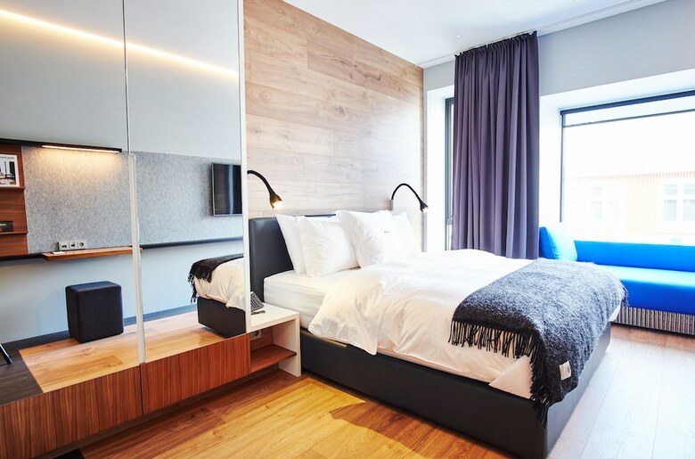 Ion City Hotel