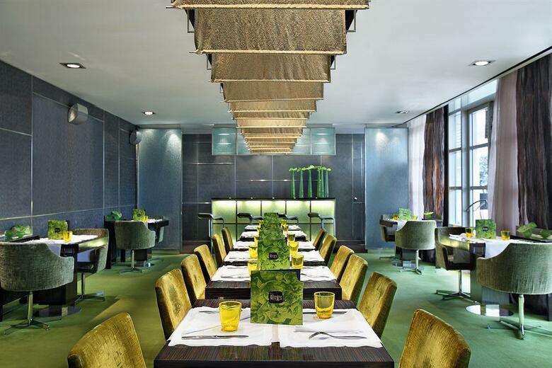 Hotel Arts