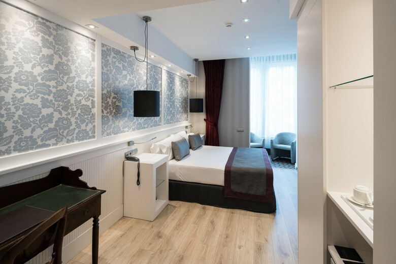 Hotel Catalonia Plaza Catalu�a