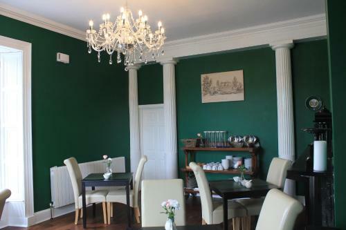 Bed & Breakfast Woodville House